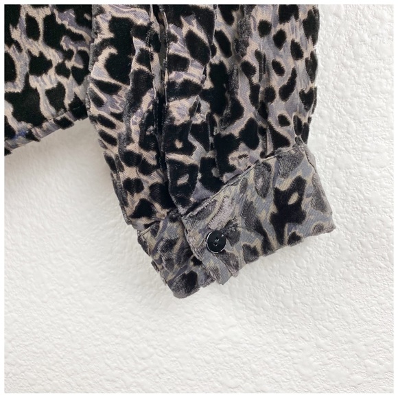 L'Agence Lydia Velvet Burnout‎ Drape Front Leopard Print Top Size Medium - Picture 8 of 11